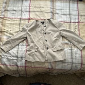 Ann Taylor beige 0 petite peplum blazer with functional pockets